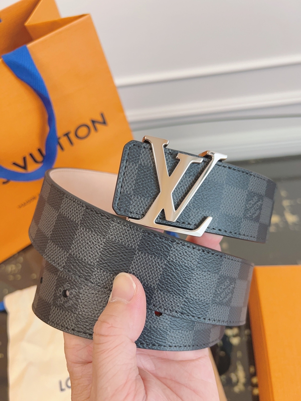 ルイヴィトンベルト細部ディテール